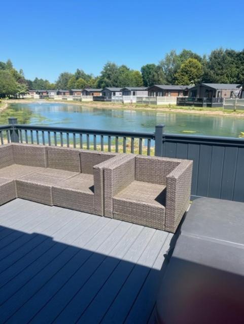The Flamingo With Hot Tub Holiday home *